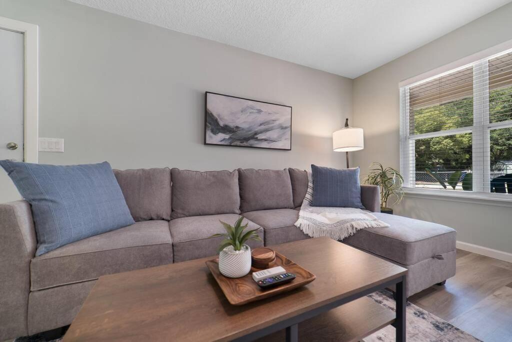 New Modern Bungalow Close To Downtown! Fully Fenced Yard St. Augustine Exterior foto